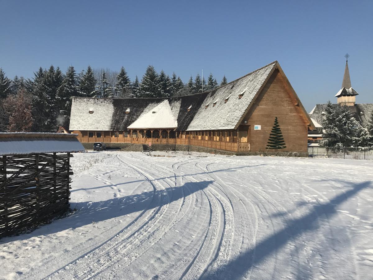 Hotel "Plai Cu Peri" Săpînţa Exterior foto
